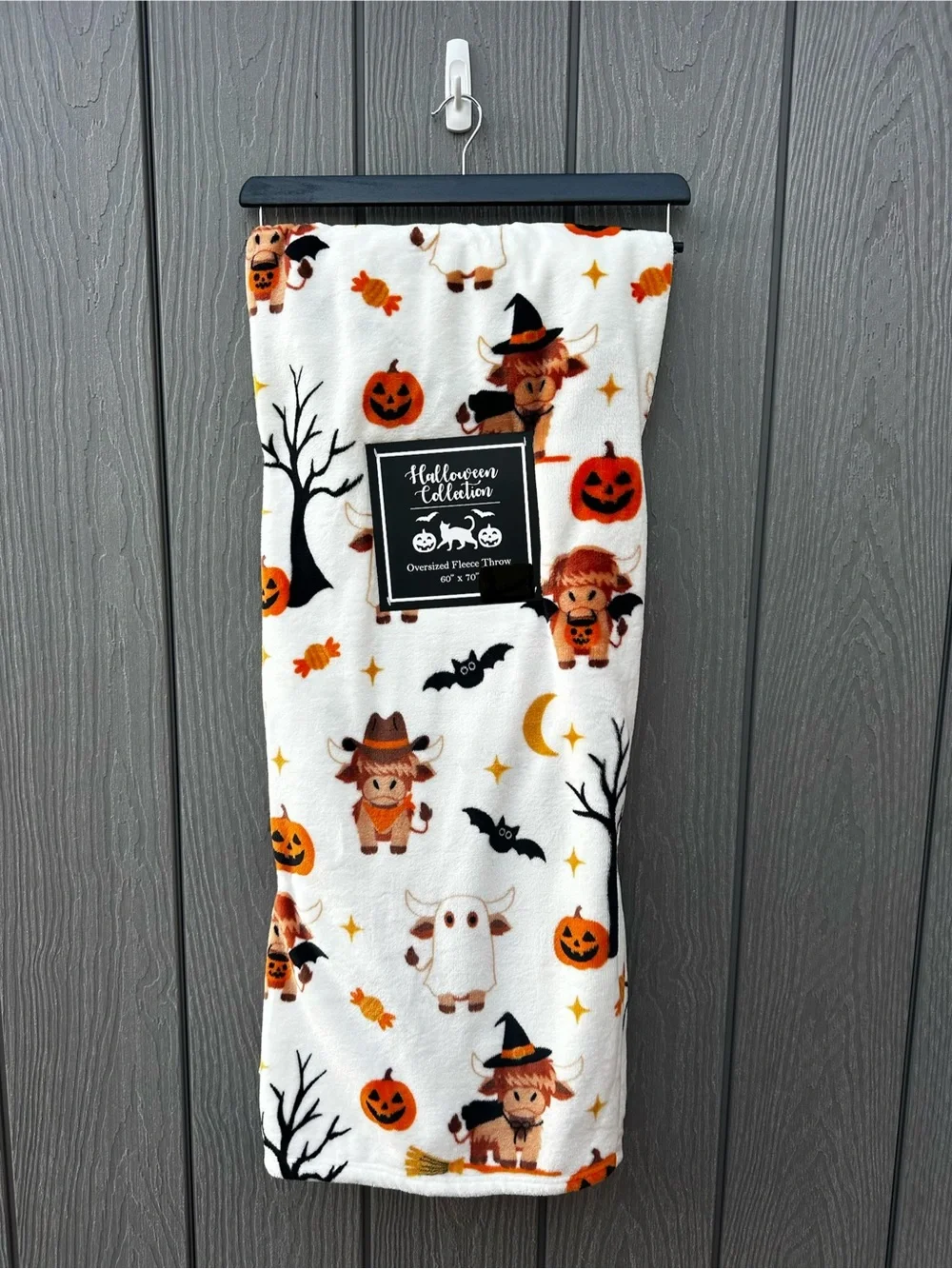 Spooky Herd Highland Cows in Halloween Costumes Plush Throw Blanket NWT